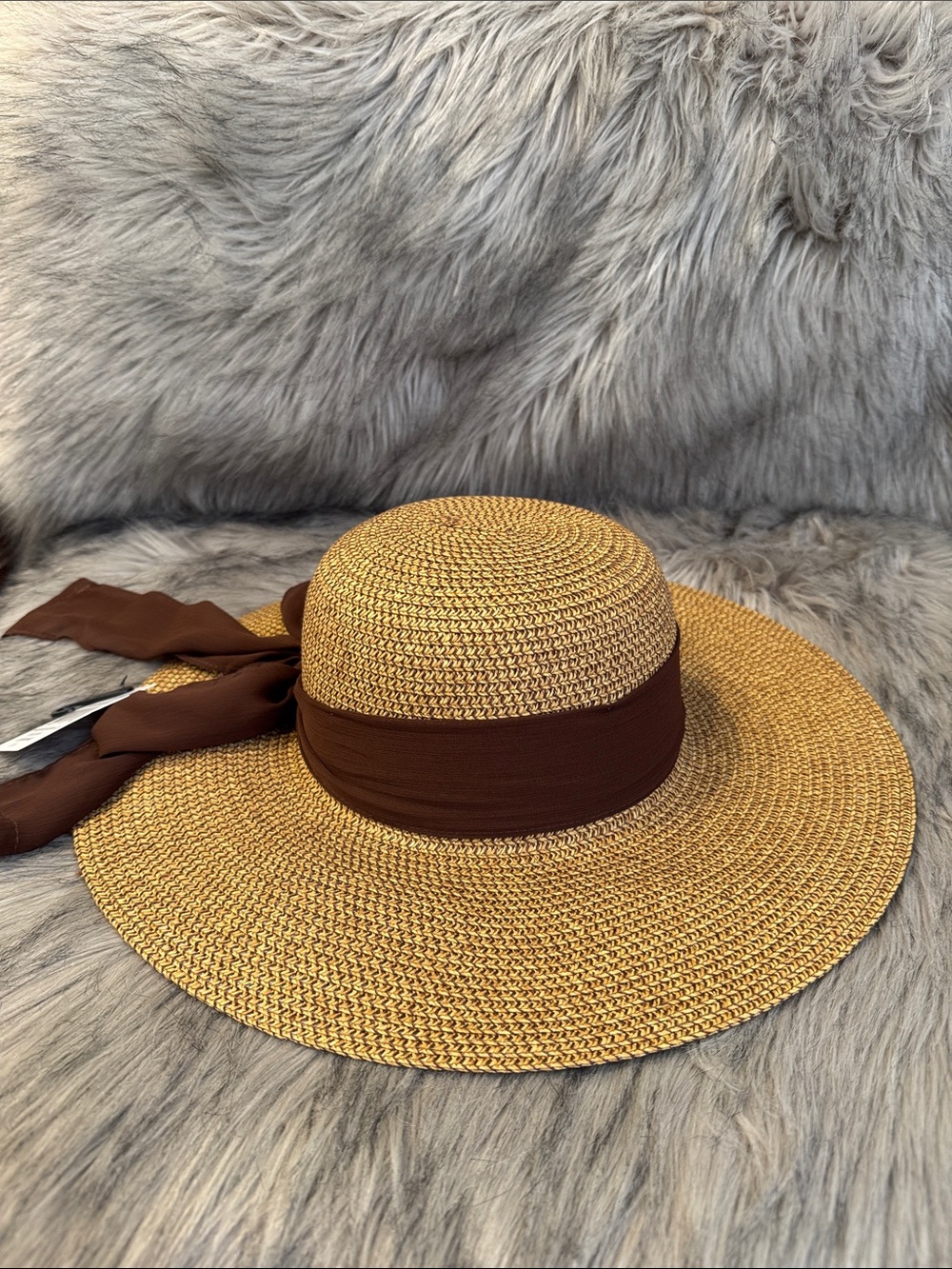 NWT Peter Grimm Wide Brim Straw Sun Hat with Brown Ribbon